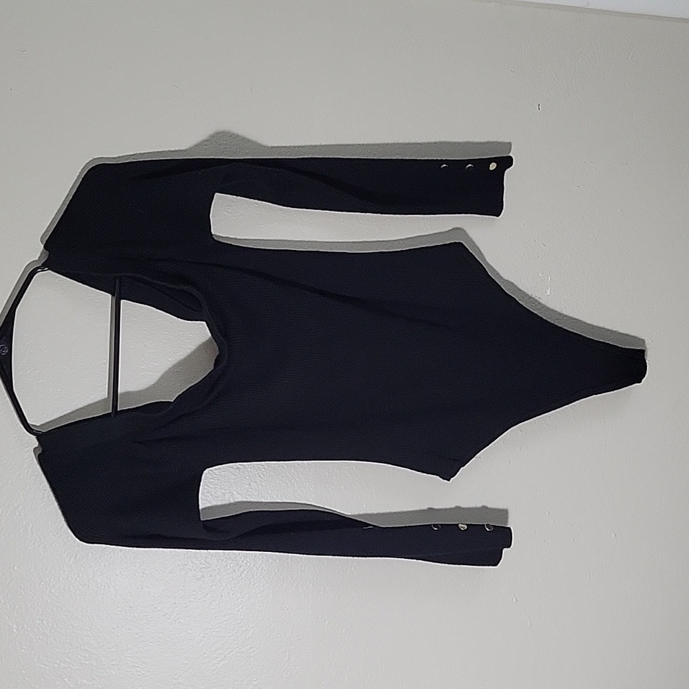 Guess top